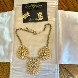 Ivory Statement Necklace with earrings